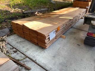 Ca. 50x Angelim Pedra Beschoeiingsplanken, 20x200mm, lengte 400cm